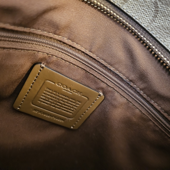 COACH Classic Brown Signature Tote Bag (Medium) - Picture 12 of 15